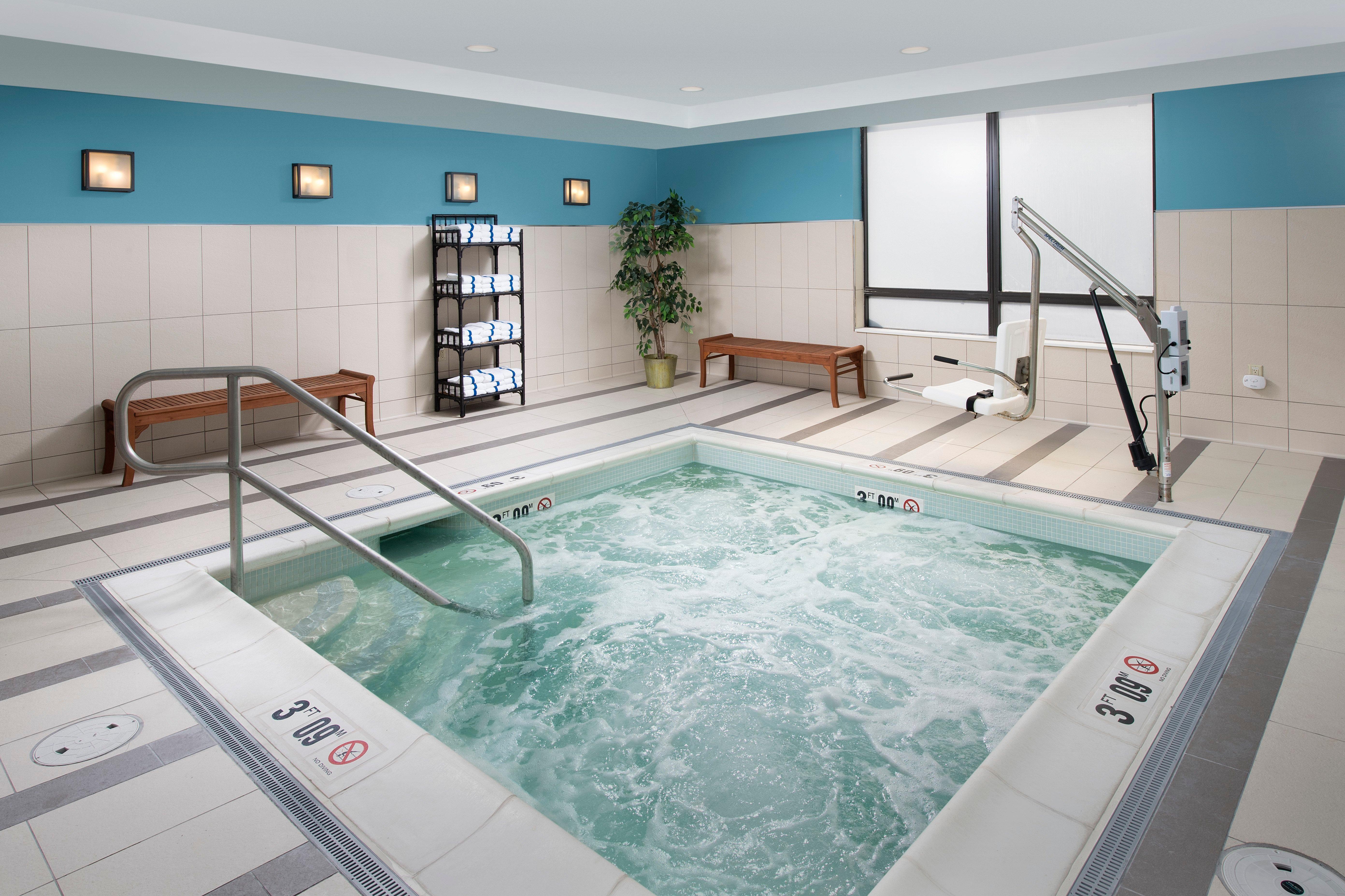 Holiday Inn Express Boston North-Woburn By Ihg Bagian luar foto