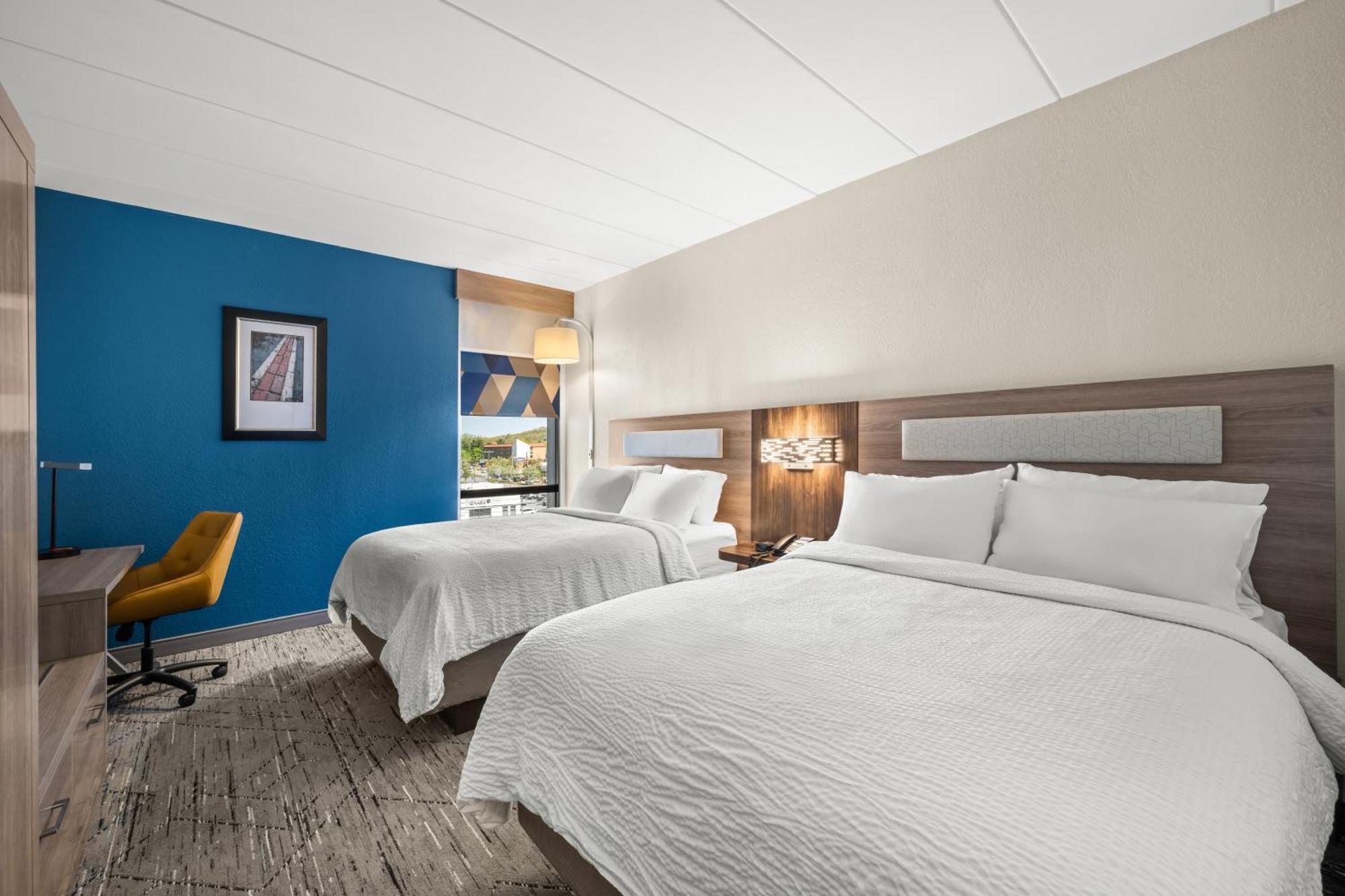 Holiday Inn Express Boston North-Woburn By Ihg Bagian luar foto